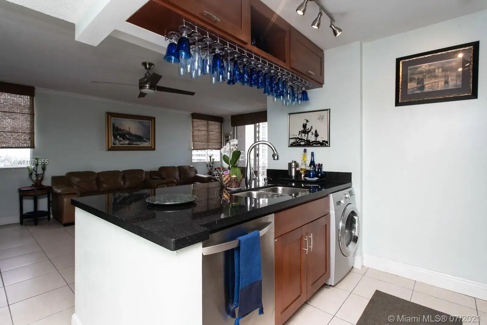 2 bedroom 2 bath Residential for sale at 800 N Miami Ave # 1709, Miami FL 33136