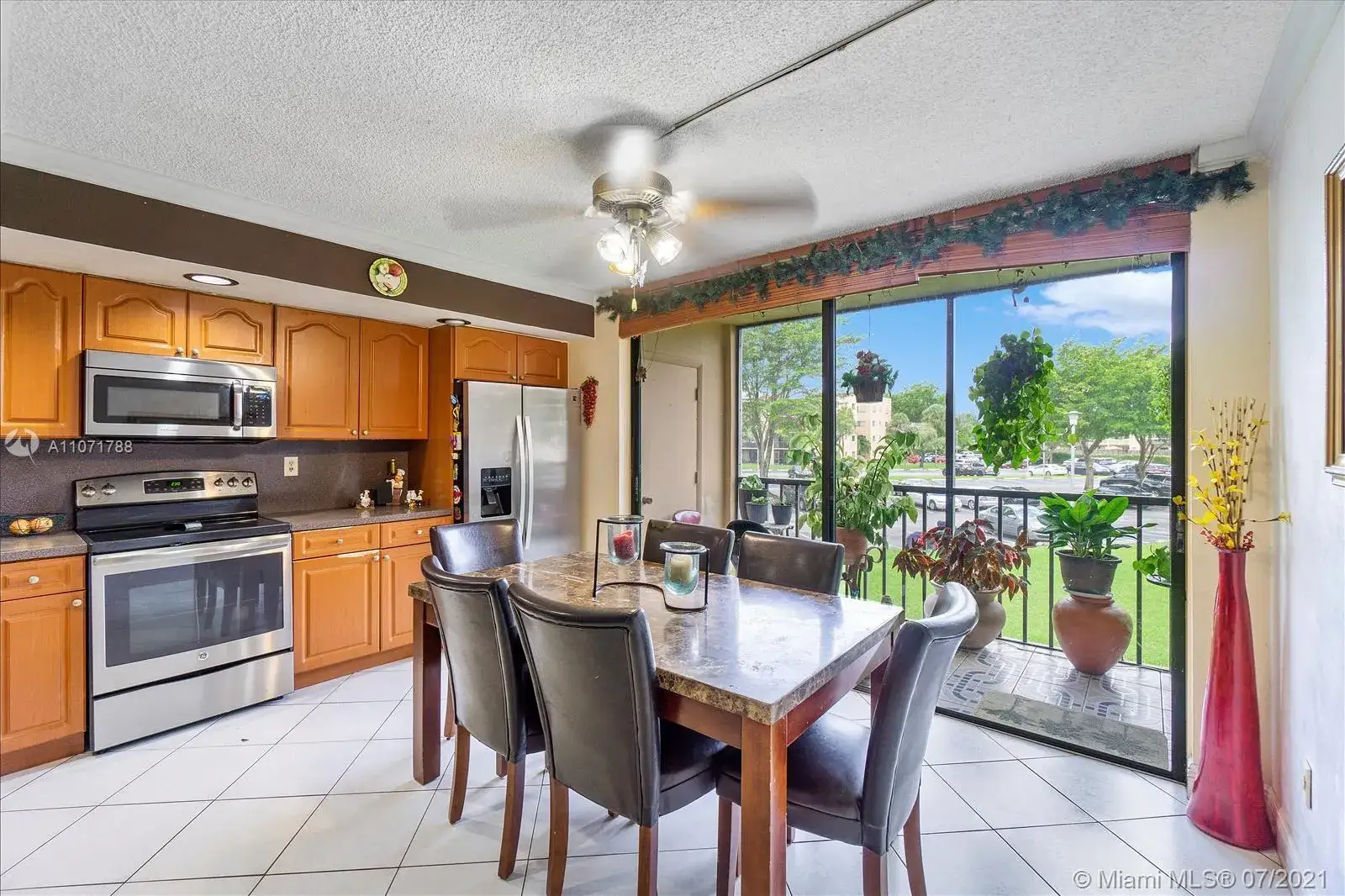 3 bedroom 2 bath Residential for sale at 8520 SW 133rd Ave Rd # 214, Miami FL 33183