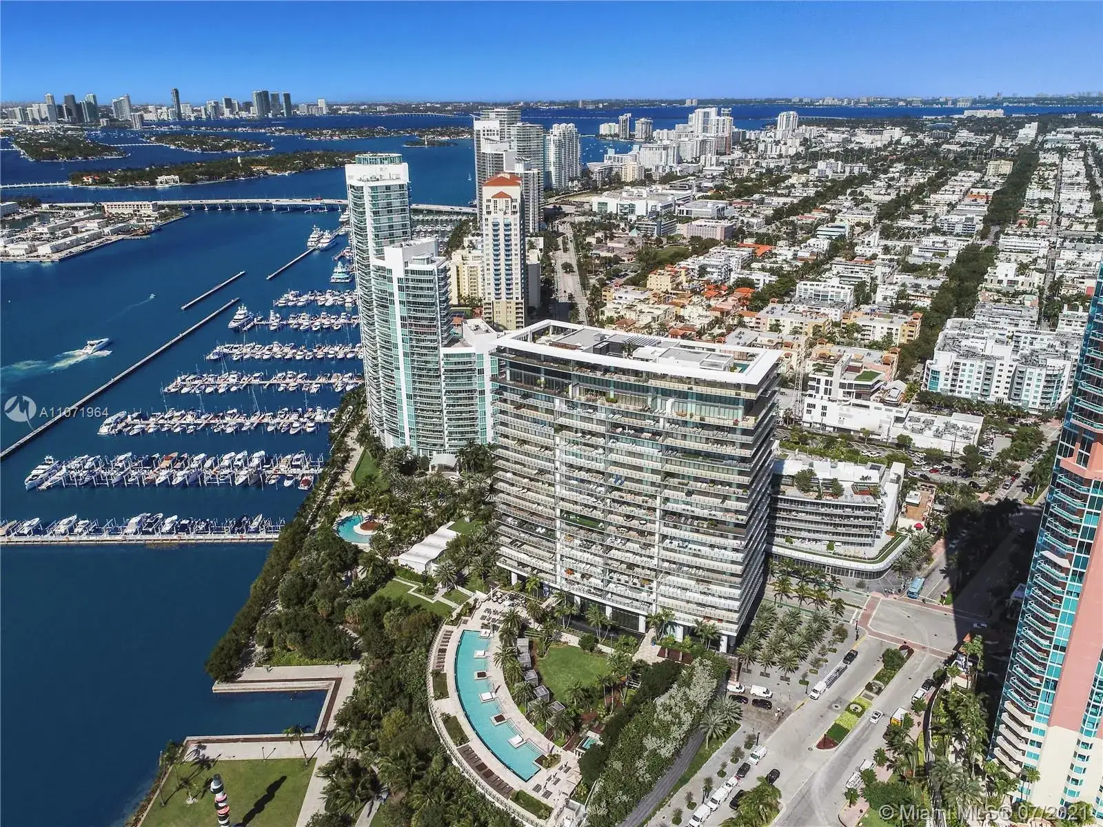 4 bedroom 3 bath Residential for sale at 800 S Pointe Dr # 901, Miami Beach FL 33139