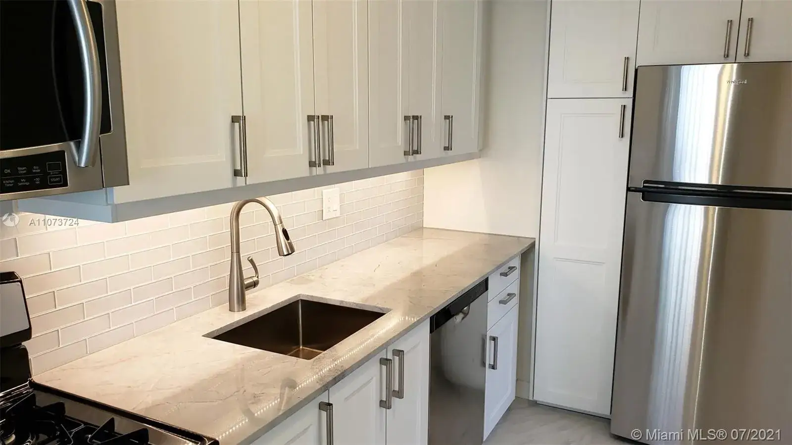 1 bedroom 1 bath Residential for sale at 1053 Michigan Ave # 5, Miami Beach FL 33139
