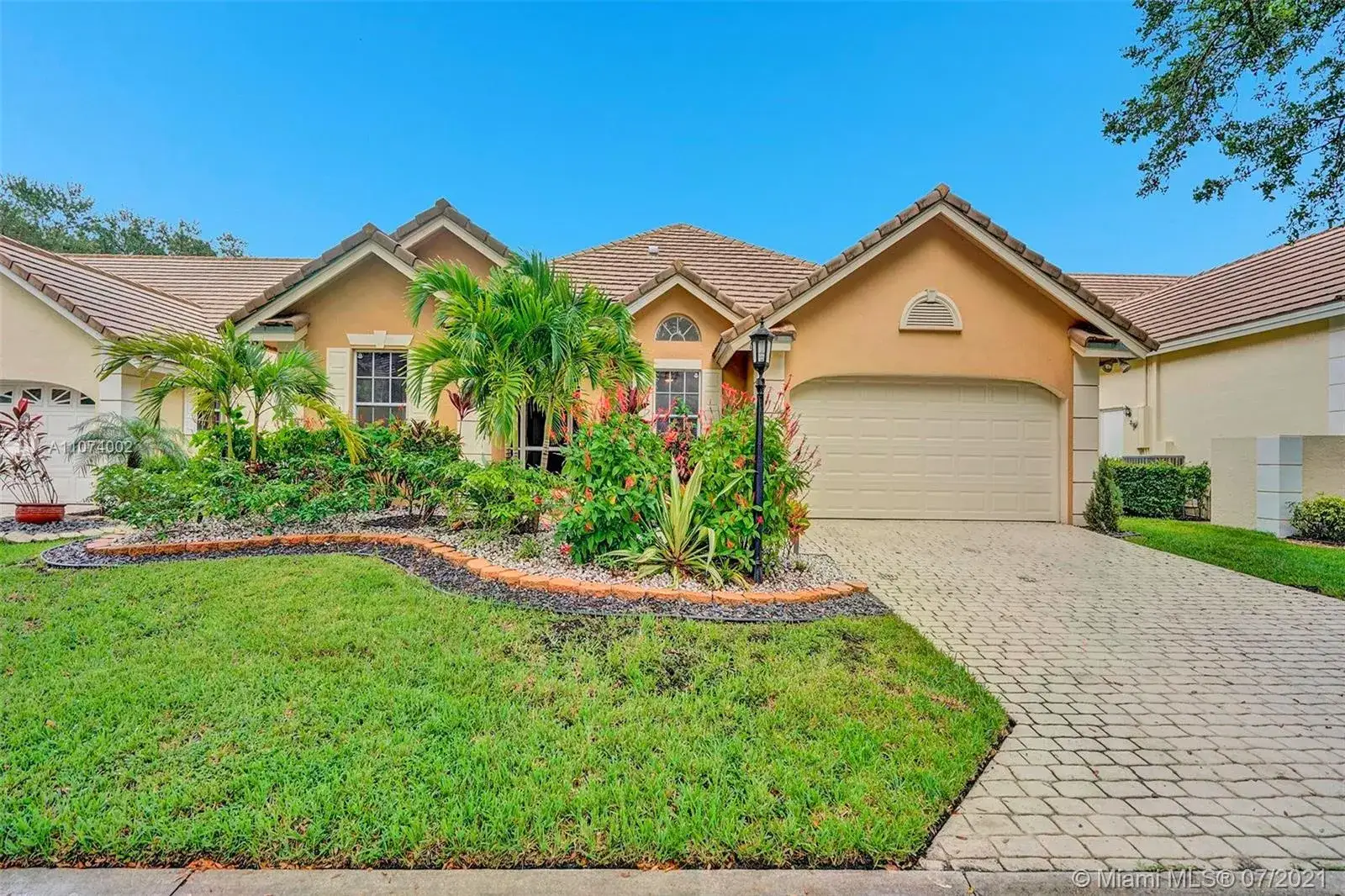 3 bedroom 3 bath Residential for sale at 12714 NW 19th Mnr, Coral Springs FL 33071
