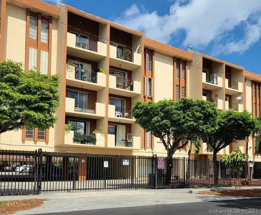 2 bedroom 1 bath Residential for sale at 1075 W 68th St # 403, Hialeah FL 33014