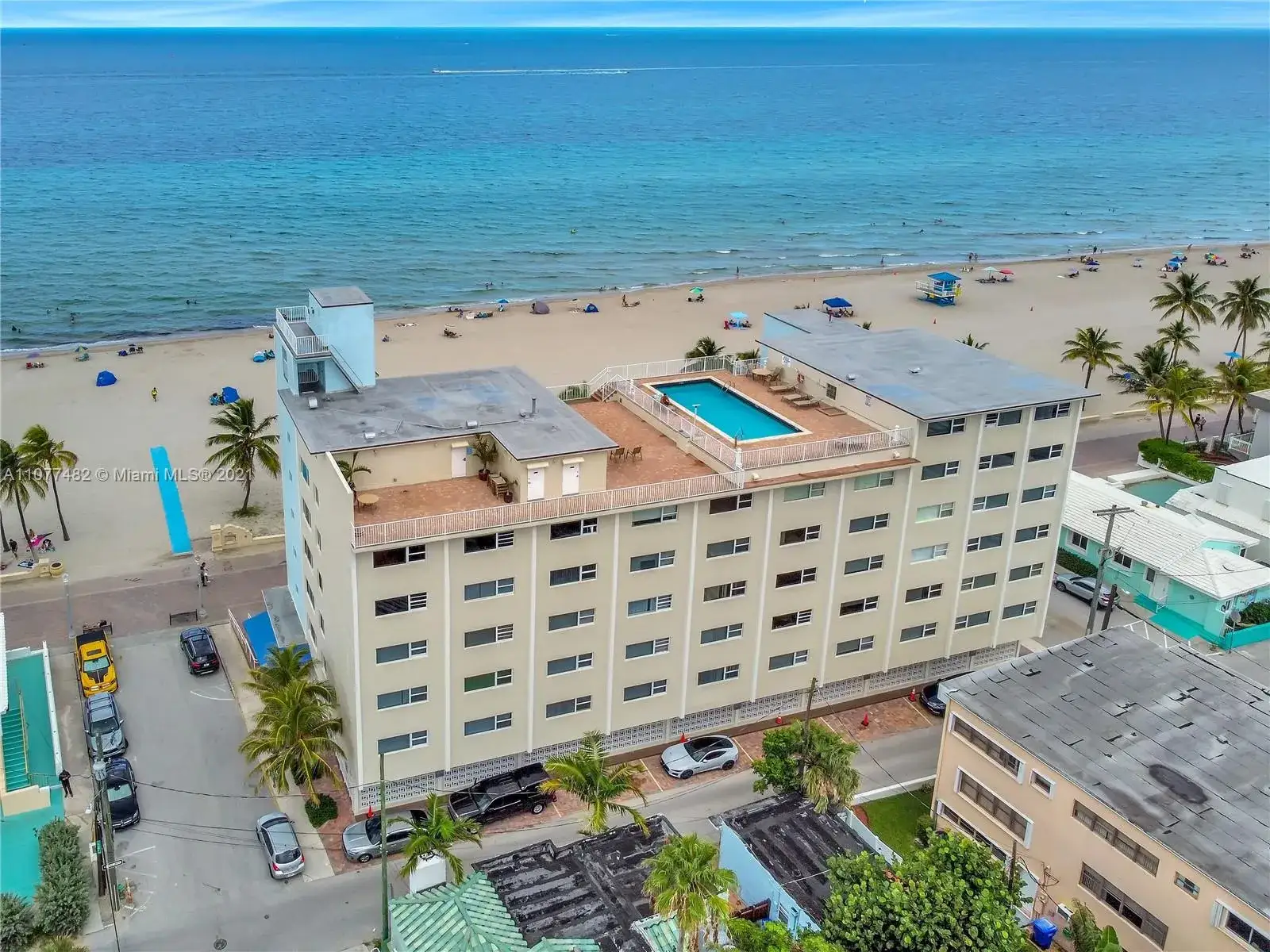 1 bedroom 1 bath Residential Lease for rent at 300 Oregon St # 203, Hollywood FL 33019