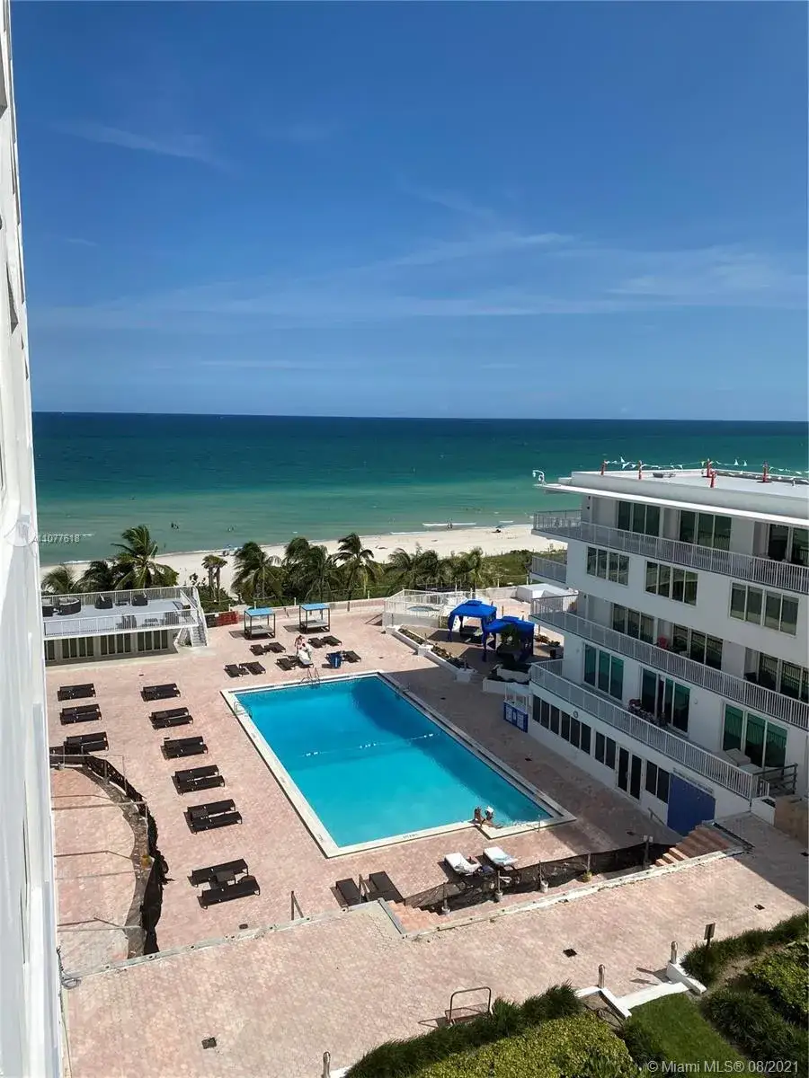 1 bedroom 1 bath Residential Lease for rent at 5401 Collins Ave # 612, Miami Beach FL 33140