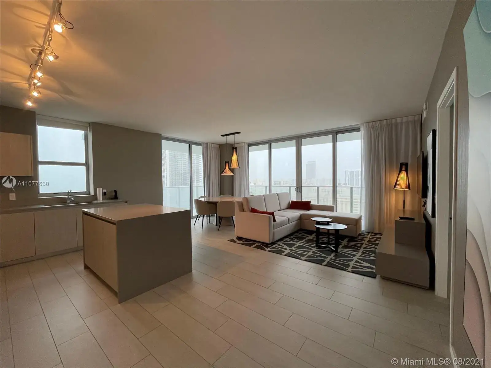 2 bedroom 2 bath Residential for sale at 4010 S Ocean Dr # R2009, Hollywood FL 33019