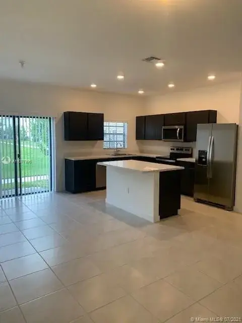 3 bedroom 2 bath Residential for sale at 721 SW 11th St, Florida City FL 33034