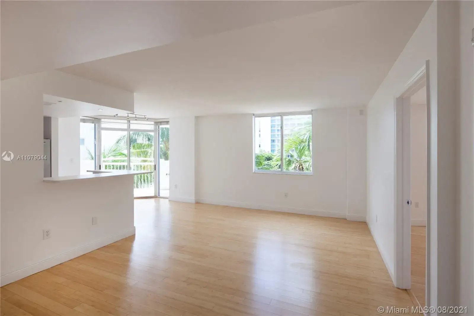 2 bedroom 2 bath Residential for sale at 1621 Bay Rd # 408, Miami Beach FL 33139