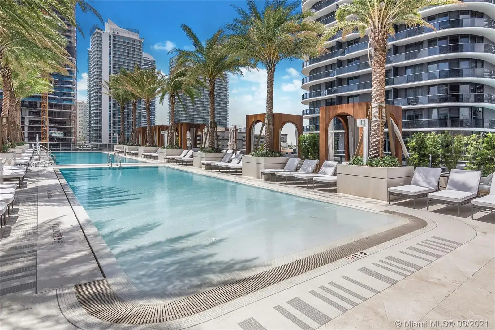 3 bedroom 3 bath Residential Lease for rent at 801 S Miami Ave # 1609, Miami FL 33130