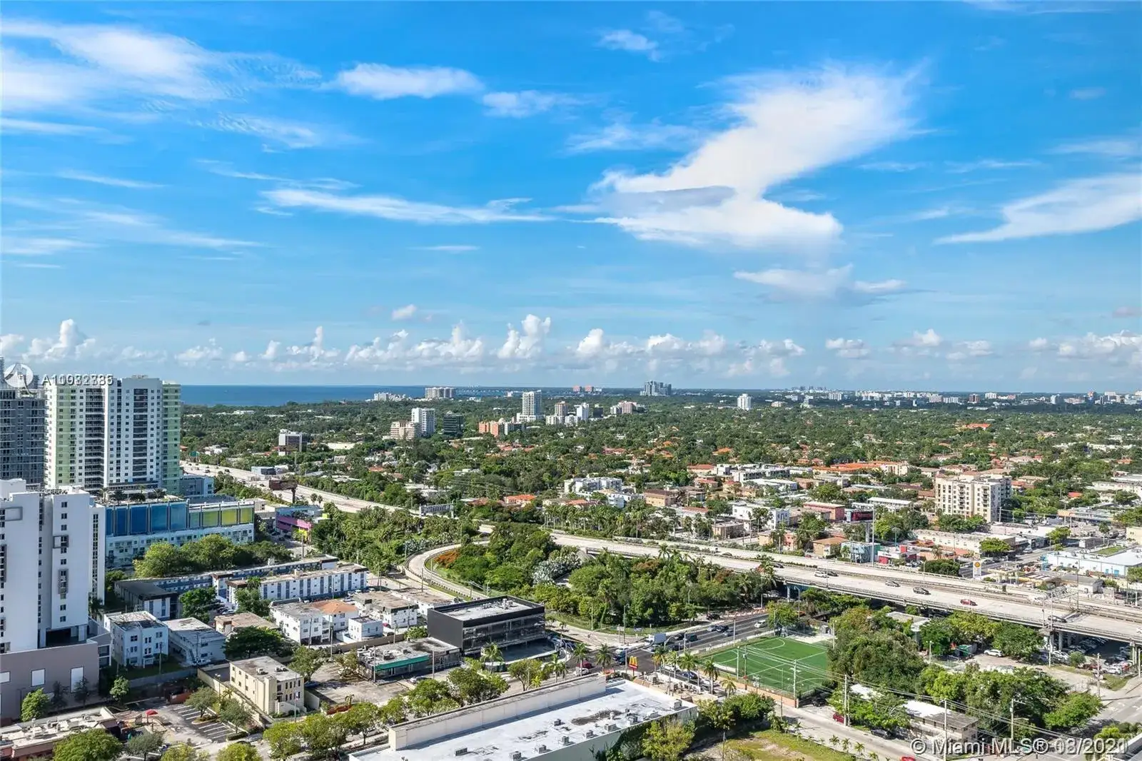 2 bedroom 2 bath Residential for sale at 185 SW 7th St # 3502, Miami FL 33130