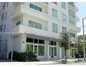1 bedroom 1 bath Residential Lease for rent at 234 NE 3rd St # 2009, Miami FL 33132