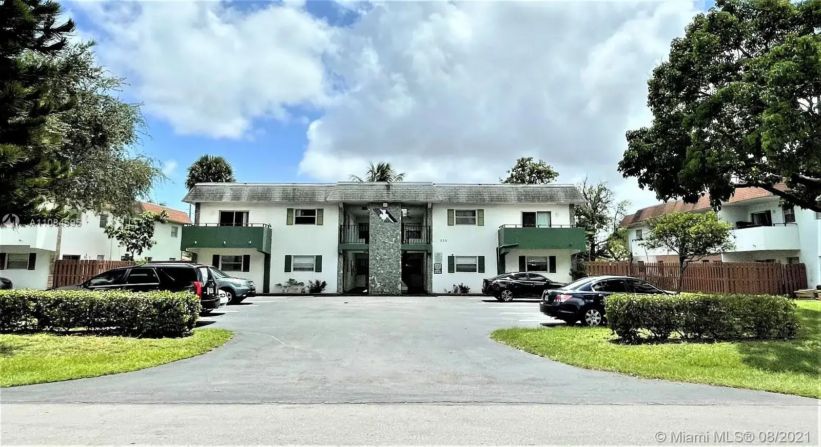 2 bedroom 2 bath Residential Lease for rent at 230 SW 1st St # 1, Pompano Beach FL 33060
