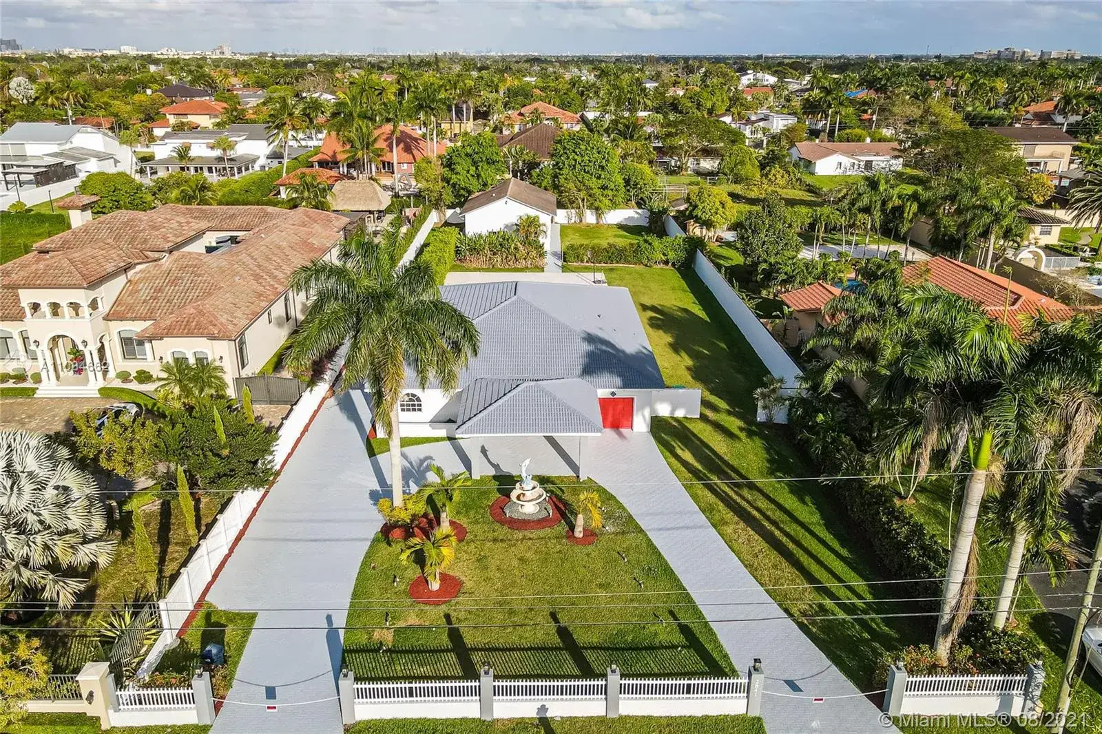 6 bedroom 5 bath Residential Lease for rent at 2841 SW 132nd Ave, Miami FL 33175