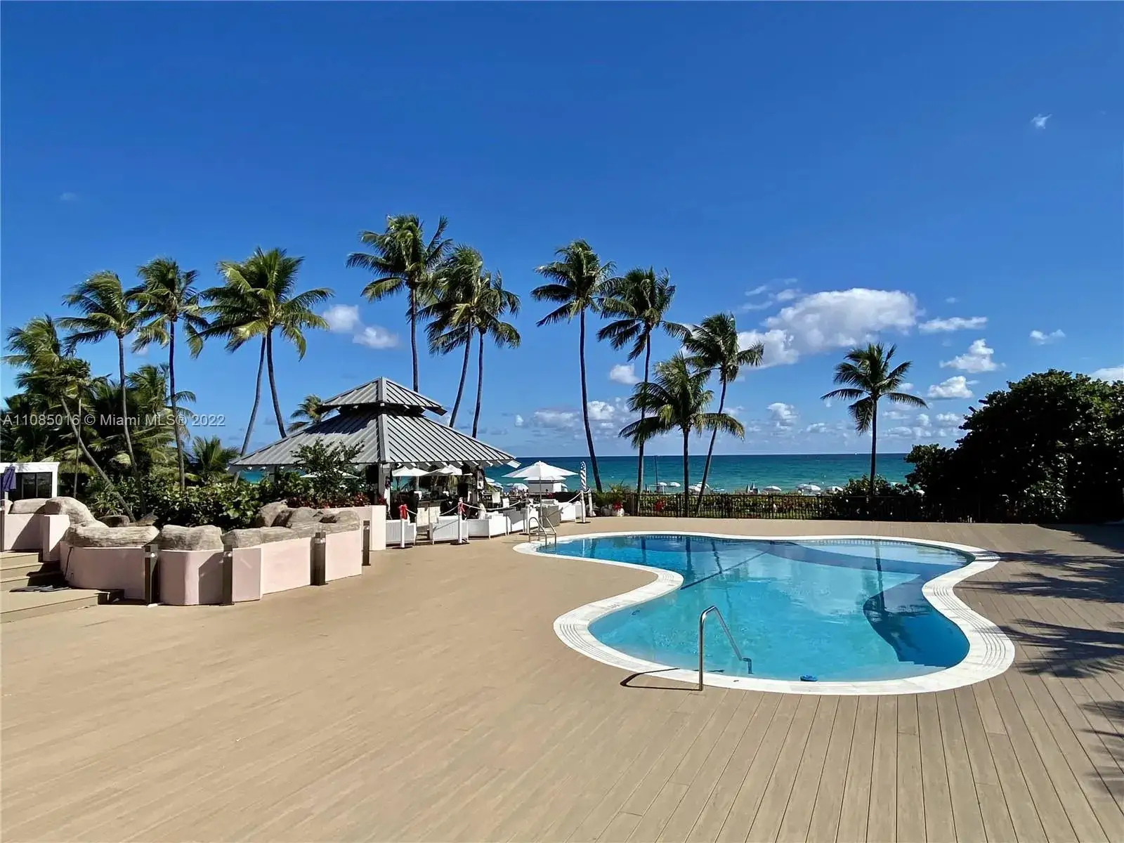 2 bedroom 2 bath Residential for sale at 5225 Collins Ave # 411, Miami Beach FL 33140