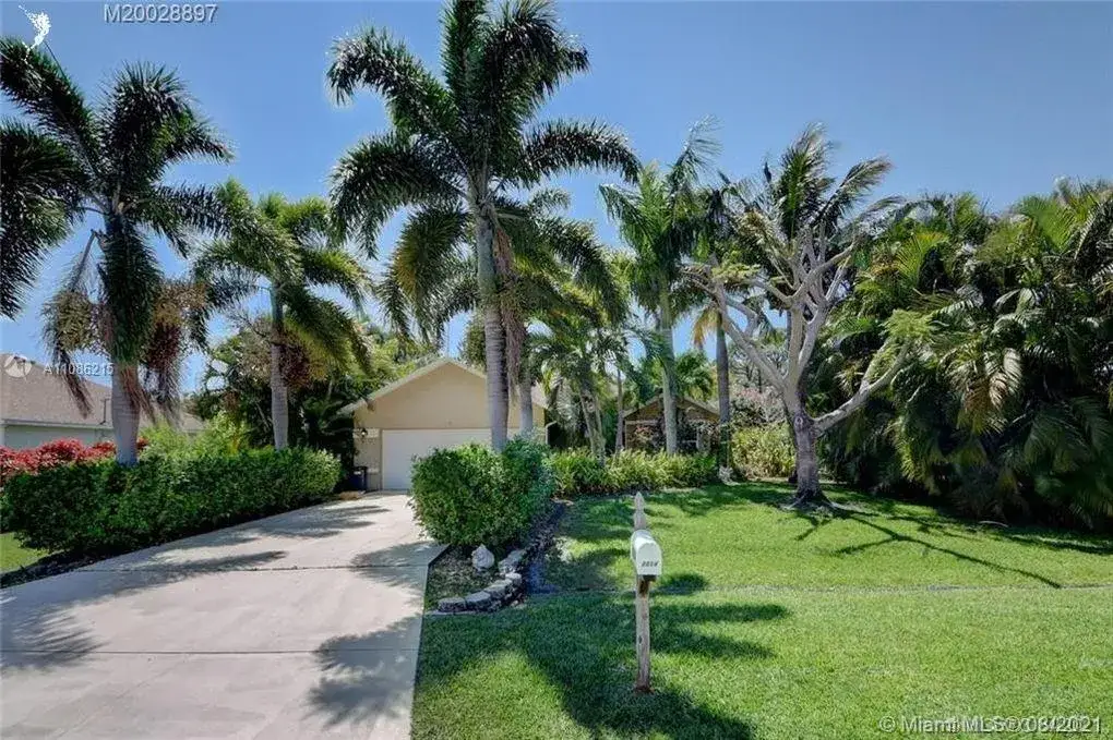 4 bedroom 2 bath Residential for sale at 2014 SE Mantua St, Port St. Lucie FL 34952