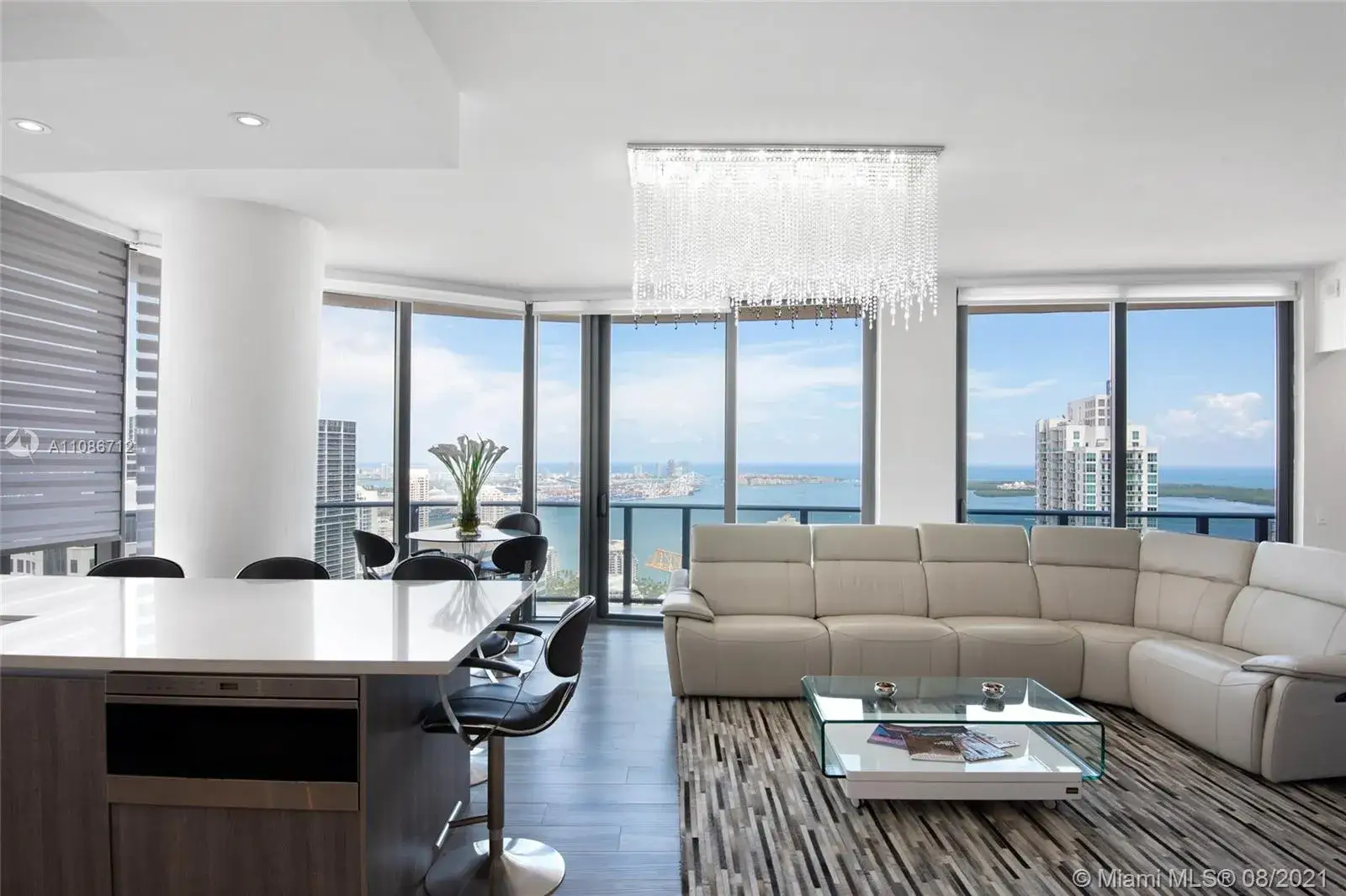 1 bedroom 2 bath Residential for sale at 801 S Miami Ave # 5205, Miami FL 33130