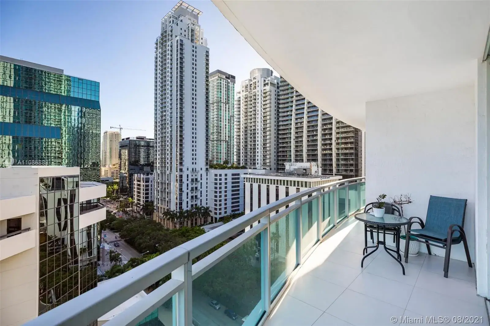 2 bedroom 2 bath Residential for sale at 951 Brickell Ave # 1510, Miami FL 33131