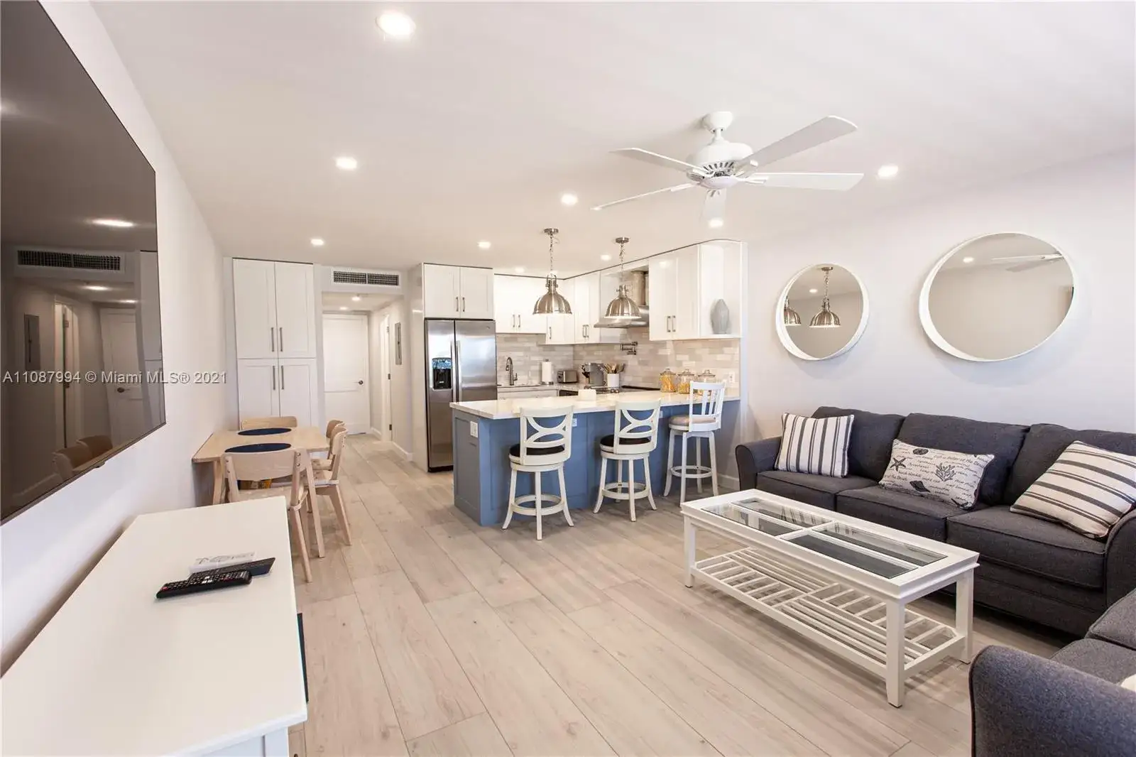 1 bedroom 1 bath Residential Lease for rent at 300 Oregon St # 204, Hollywood FL 33019