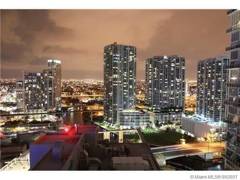 2 bedroom 2 bath Residential for sale at 55 SE 6th St # 3201, Miami FL 33131