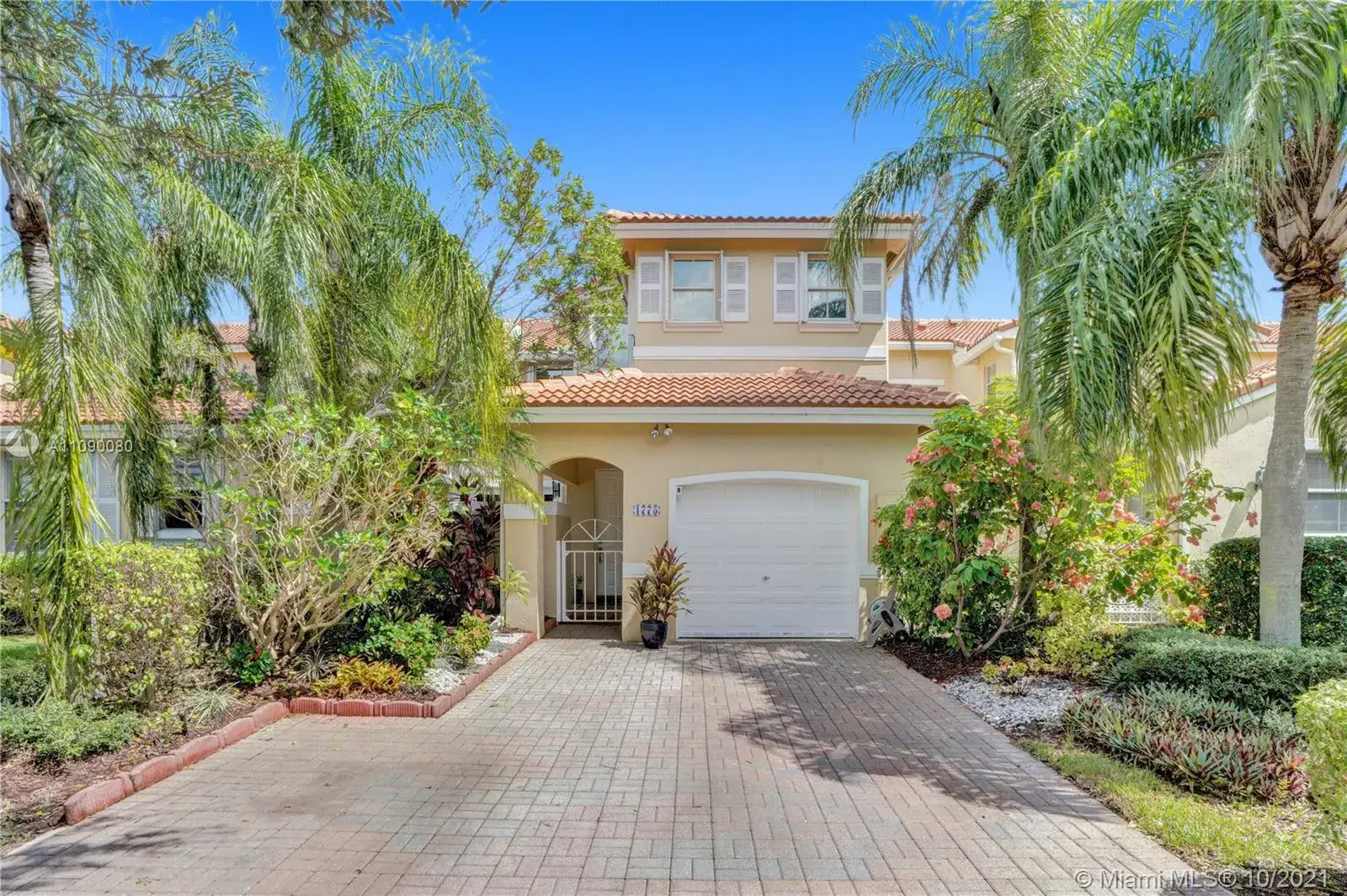 3 bedroom 2 bath Residential for sale at 1775 Seagrape Way, Hollywood FL 33019