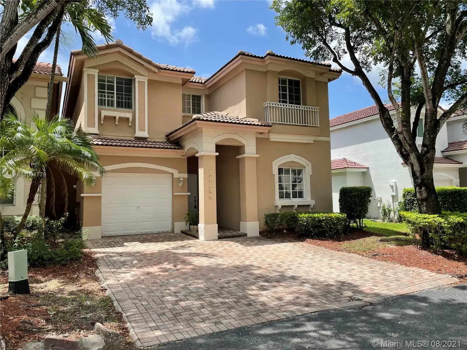 3 bedroom 3 bath Residential for sale at 11144 NW 73rd St, Doral FL 33178