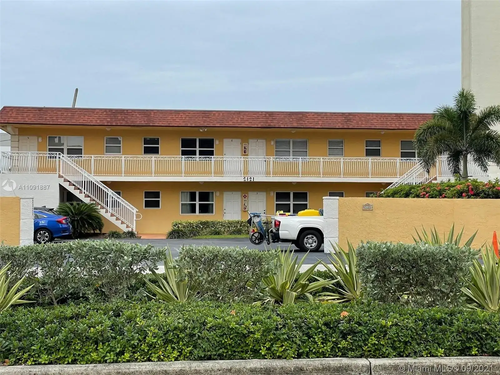 1 bedroom 1 bath Residential Lease for rent at 2121 N Ocean Blvd # 7, Fort Lauderdale FL 33305