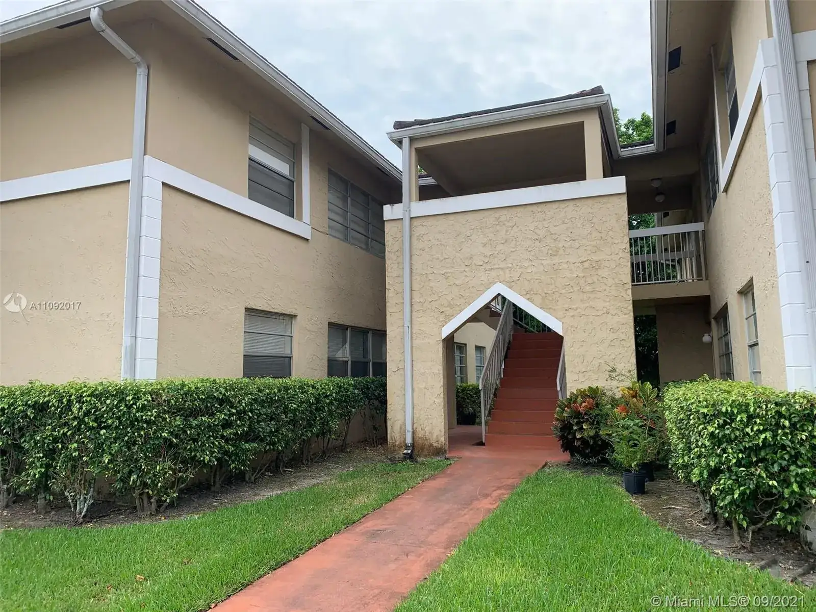 2 bedroom 2 bath Residential Lease for rent at 9956 Twin Lakes Dr # D, Coral Springs FL 33071