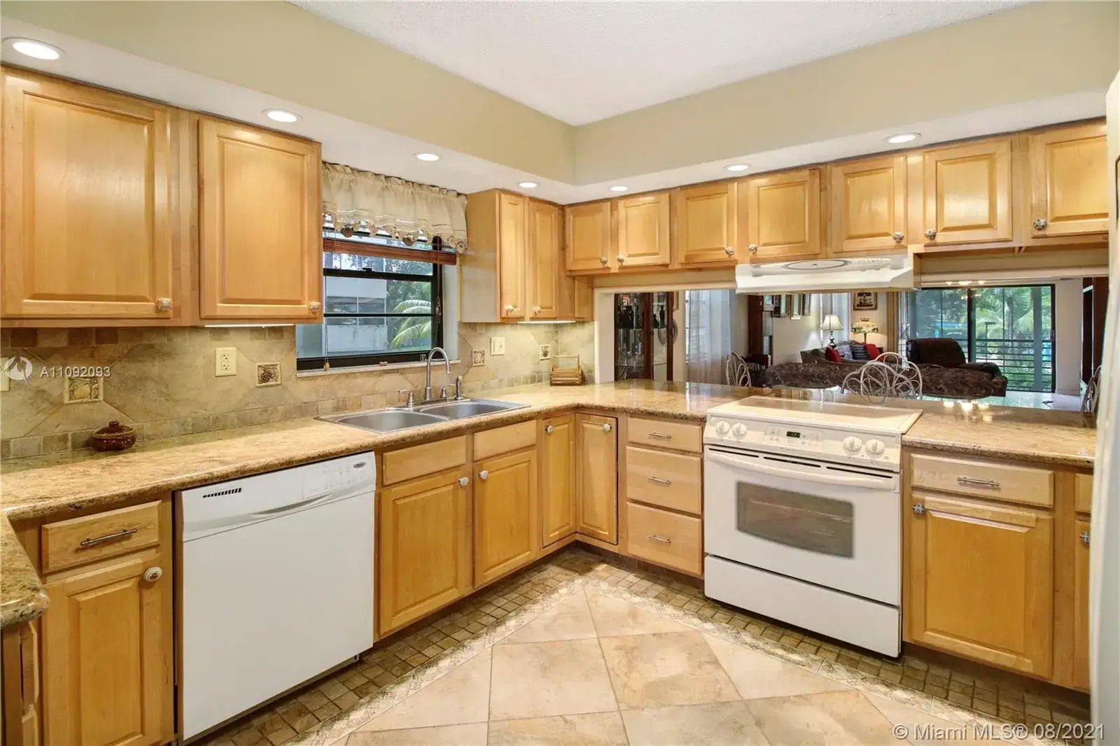 2 bedroom 2 bath Residential for sale at 6085 N Sabal Palm Blvd # 201, Tamarac FL 33319