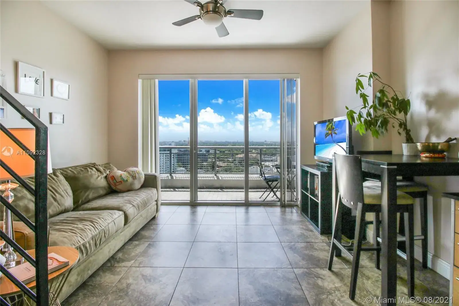 1 bedroom 1 bath Residential for sale at 60 SW 13th St # 1405, Miami FL 33130