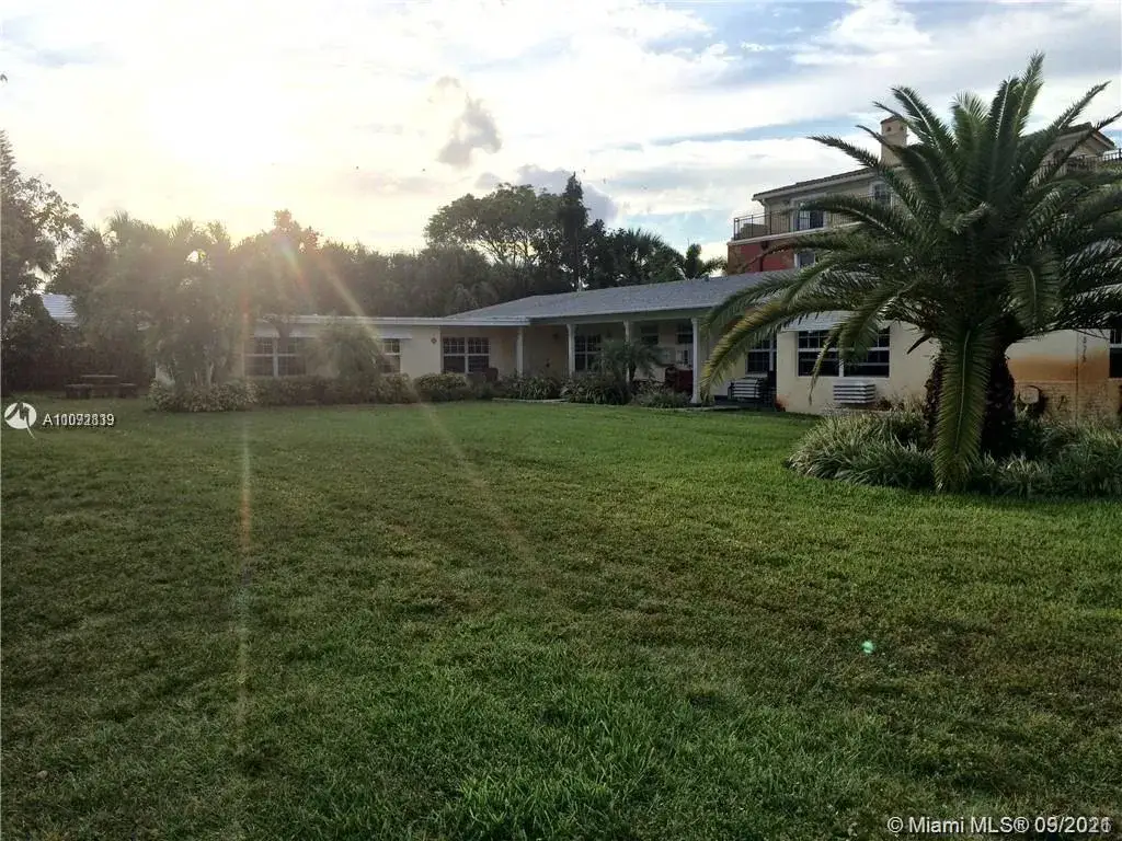 5 bedroom 4 bath Residential for sale at 1825 NE 26th Ave, Fort Lauderdale FL 33305