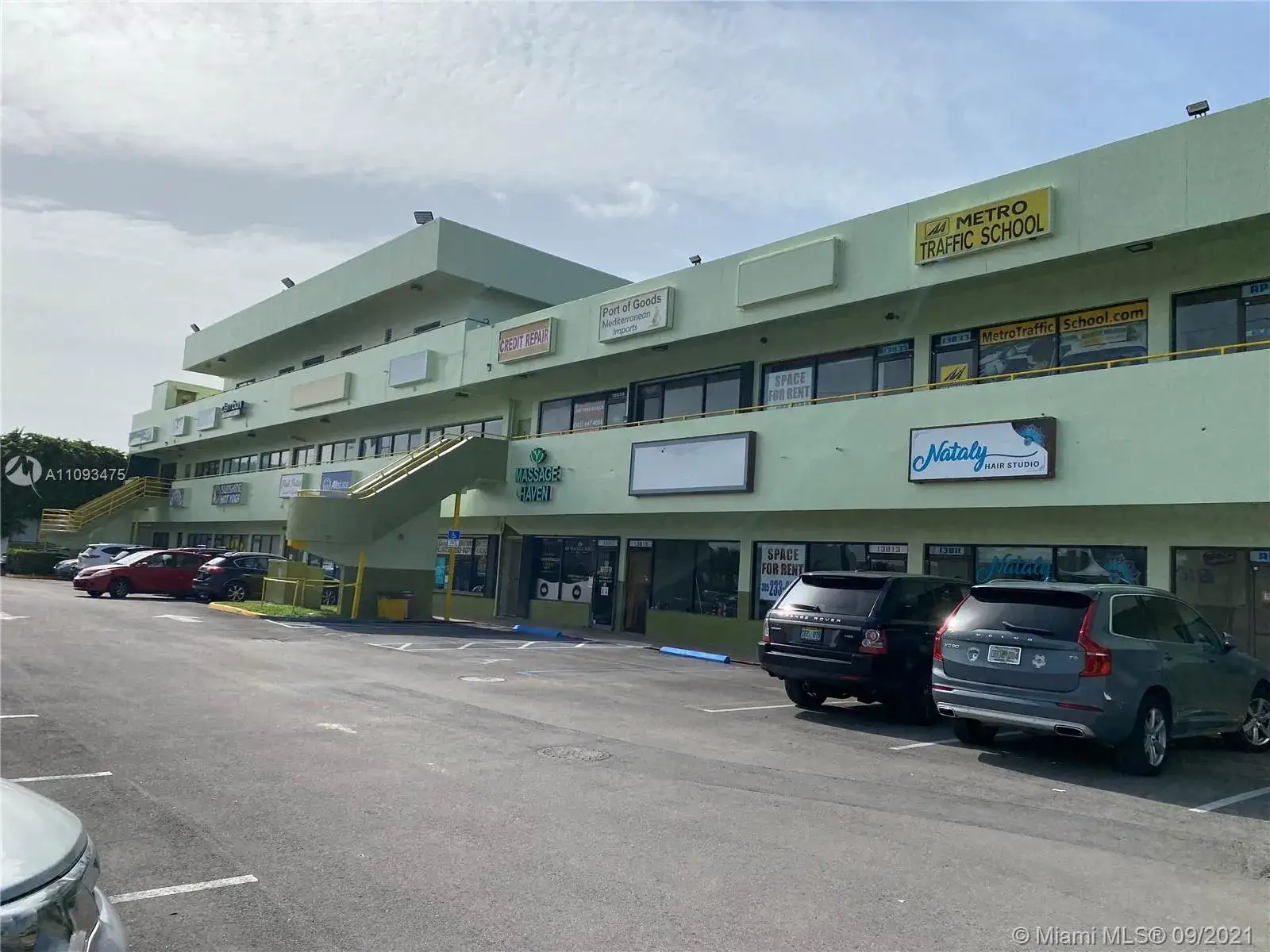Commercial Sale for sale at 13801 S Dixie Hwy # 13835, Miami FL 33176