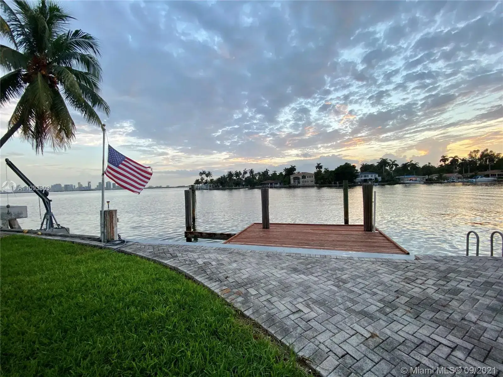 Commercial Land for sale at 7508 W Treasure Dr, North Bay Village FL 33141