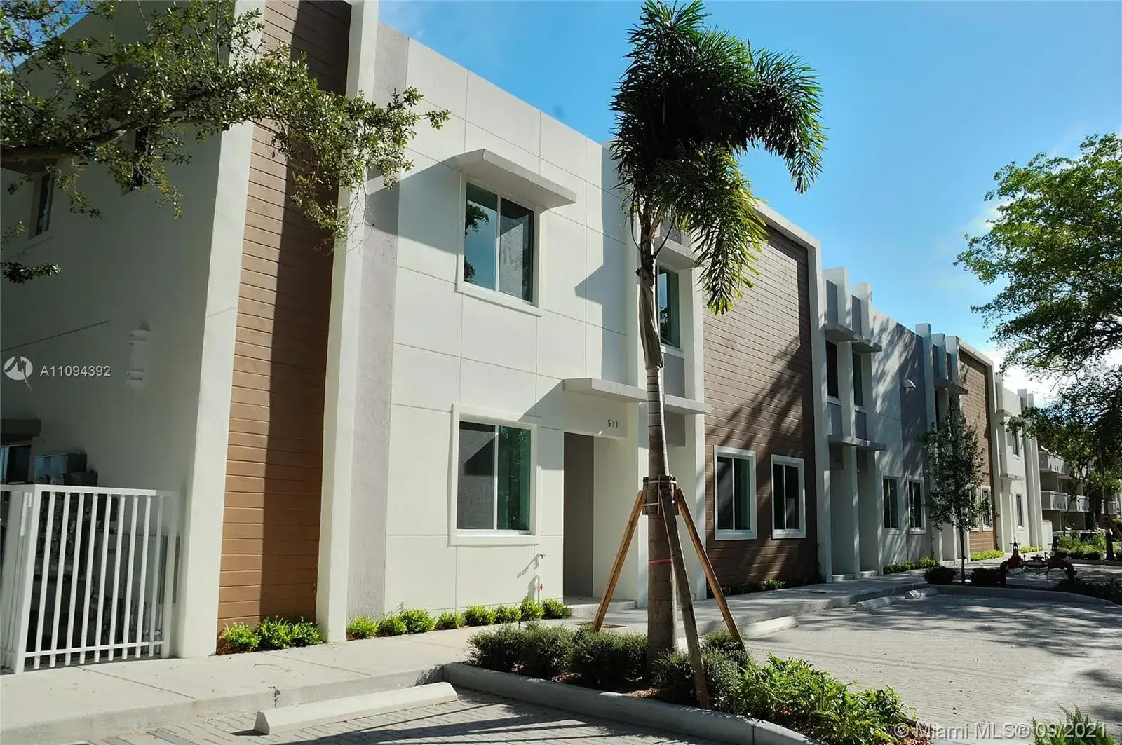 2 bedroom 2 bath Residential Lease for rent at 12105 NE 5th Ave # 12105, North Miami FL 33161
