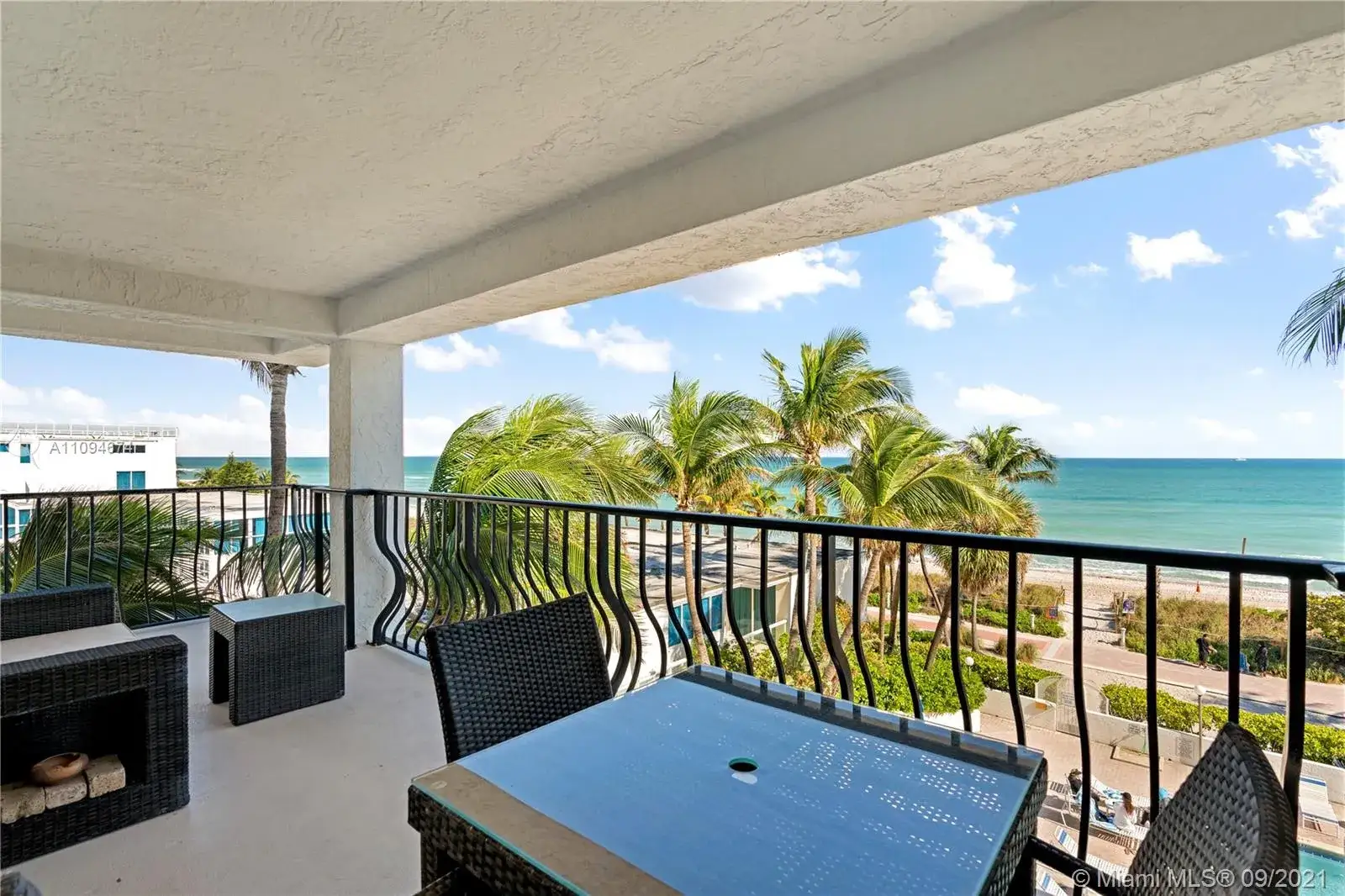 2 bedroom 2 bath Residential Lease for rent at 5415 Collins Ave # 407, Miami Beach FL 33140