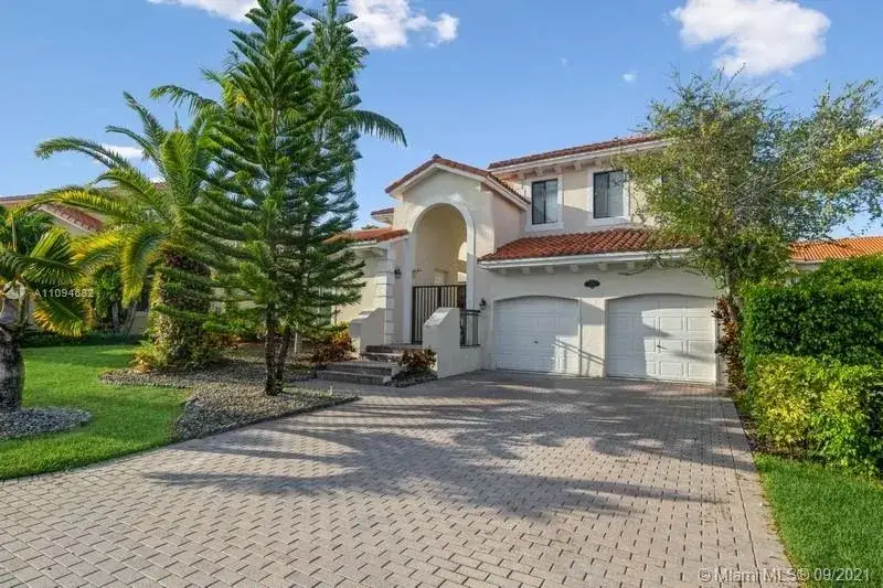 5 bedroom 5 bath Residential for sale at 7796 SW 193rd Ln, Cutler Bay FL 33157