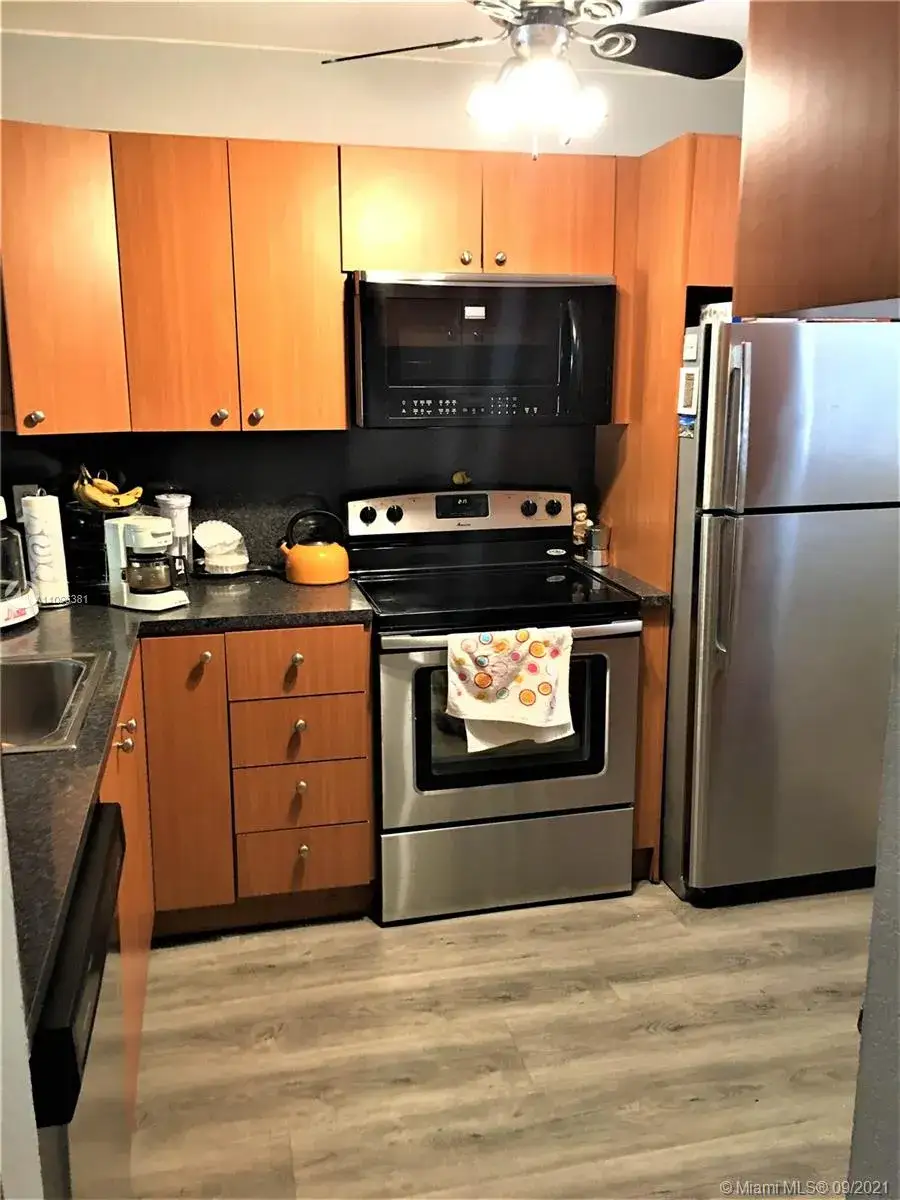 2 bedroom 2 bath Residential for sale at 14859 SW 104th St # 105, Miami FL 33196