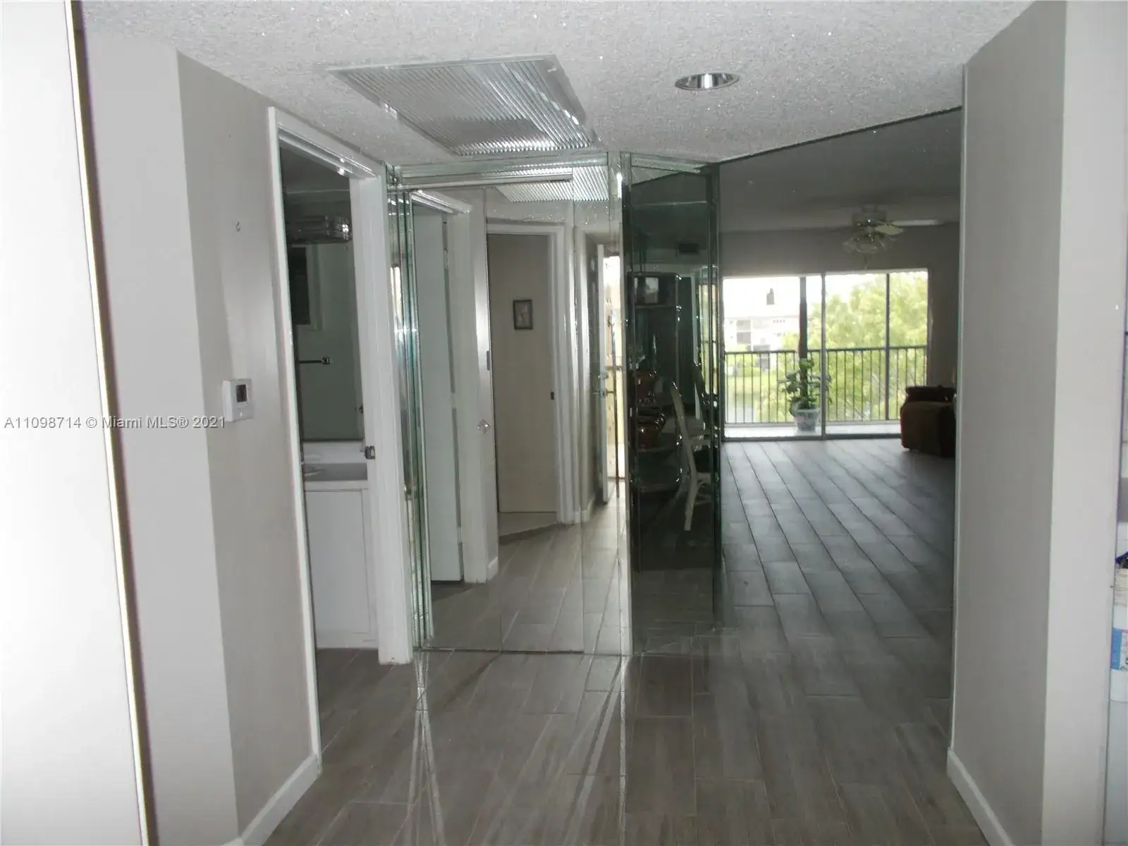 2 bedroom 2 bath Residential for sale at 13705 SW 12th St # 405B, Pembroke Pines FL 33027