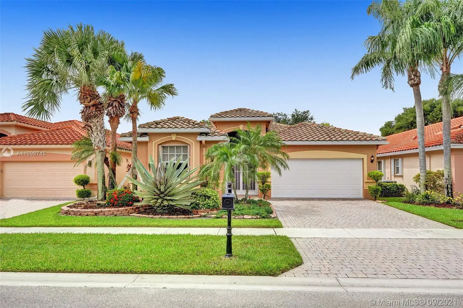 3 bedroom 2 bath Residential for sale at 7688 Trapani Ln, Boynton Beach FL 33472