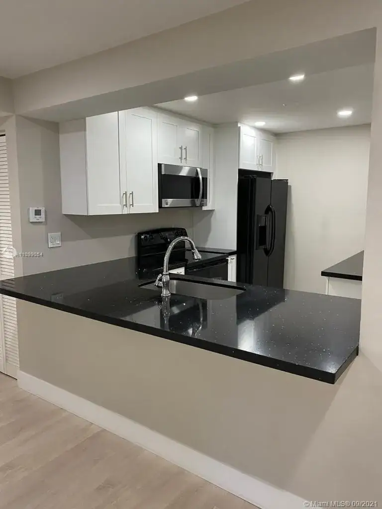 2 bedroom 2 bath Residential for sale at 1001 NW 45th St # 2, Deerfield Beach FL 33064