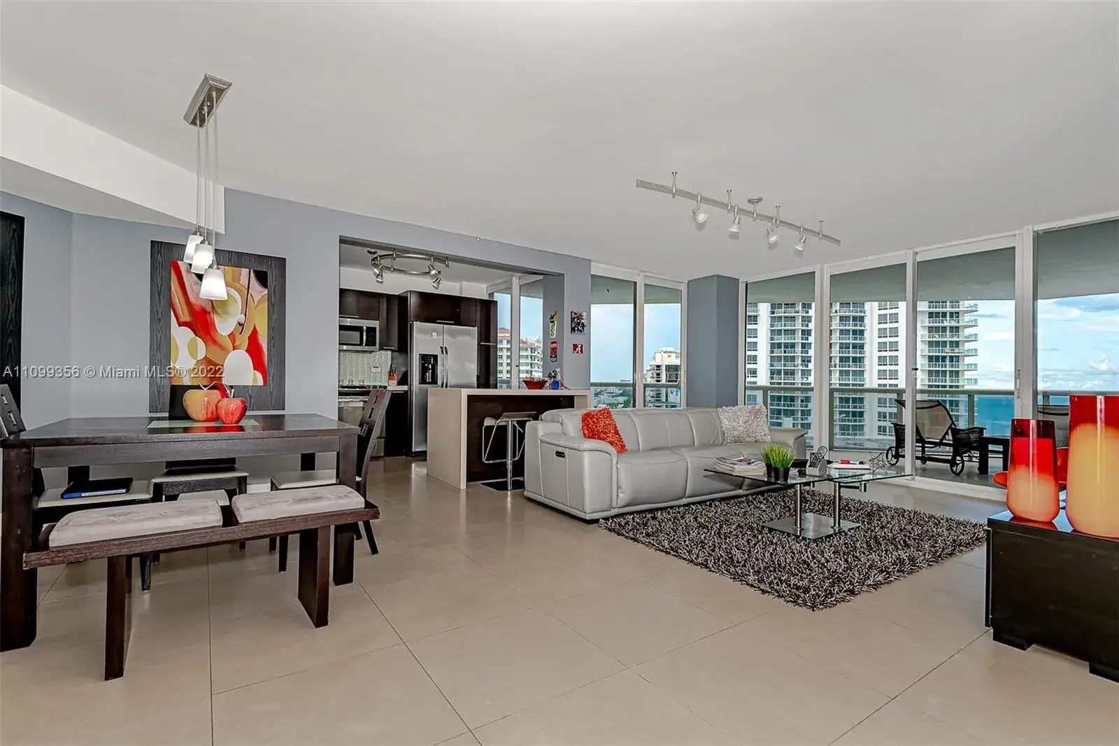 2 bedroom 2 bath Residential for sale at 6301 Collins Ave # 1608, Miami Beach FL 33141