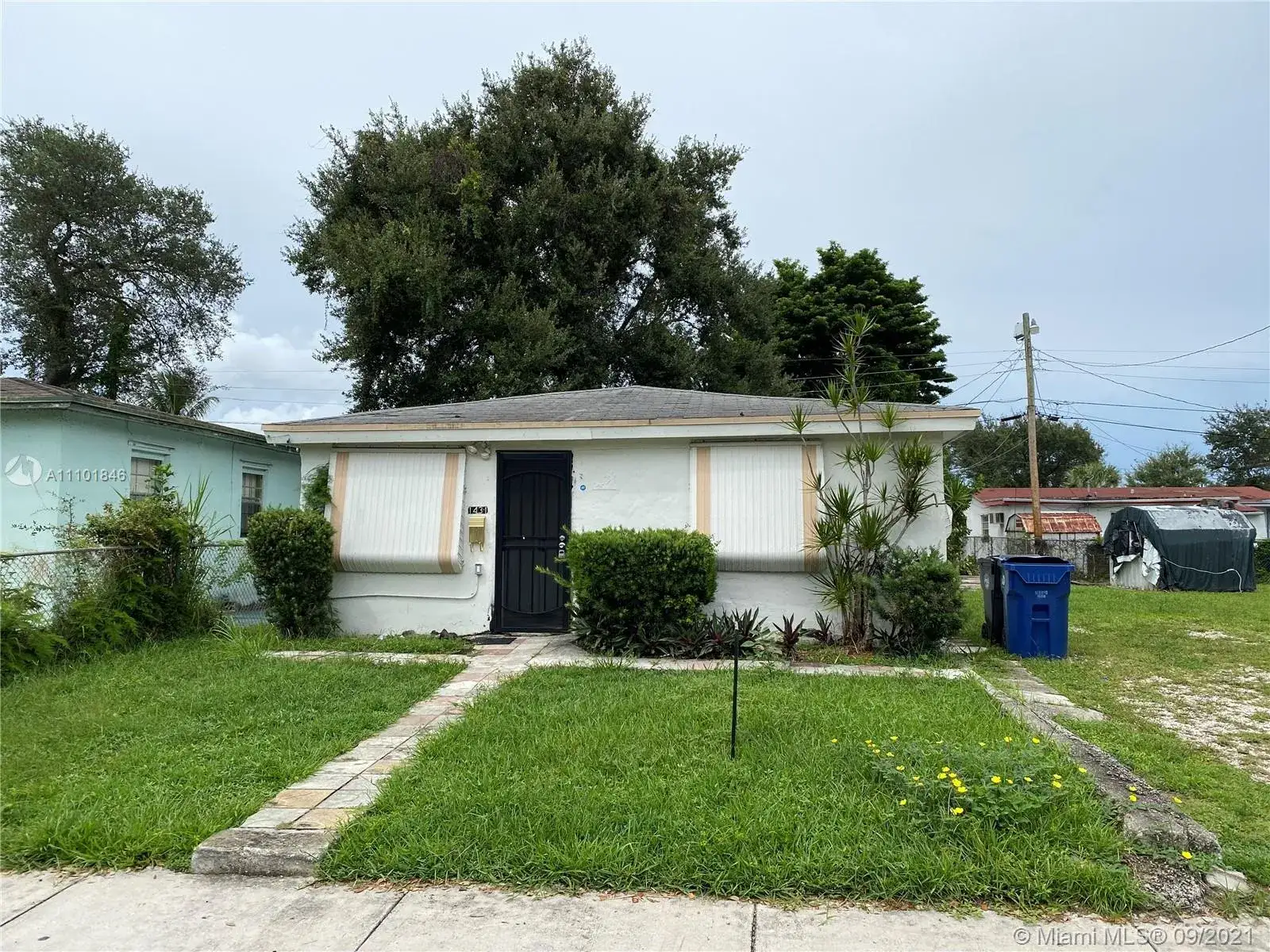 3 bedroom 2 bath Residential for sale at 1431 NE 152nd Ter, North Miami Beach FL 33162