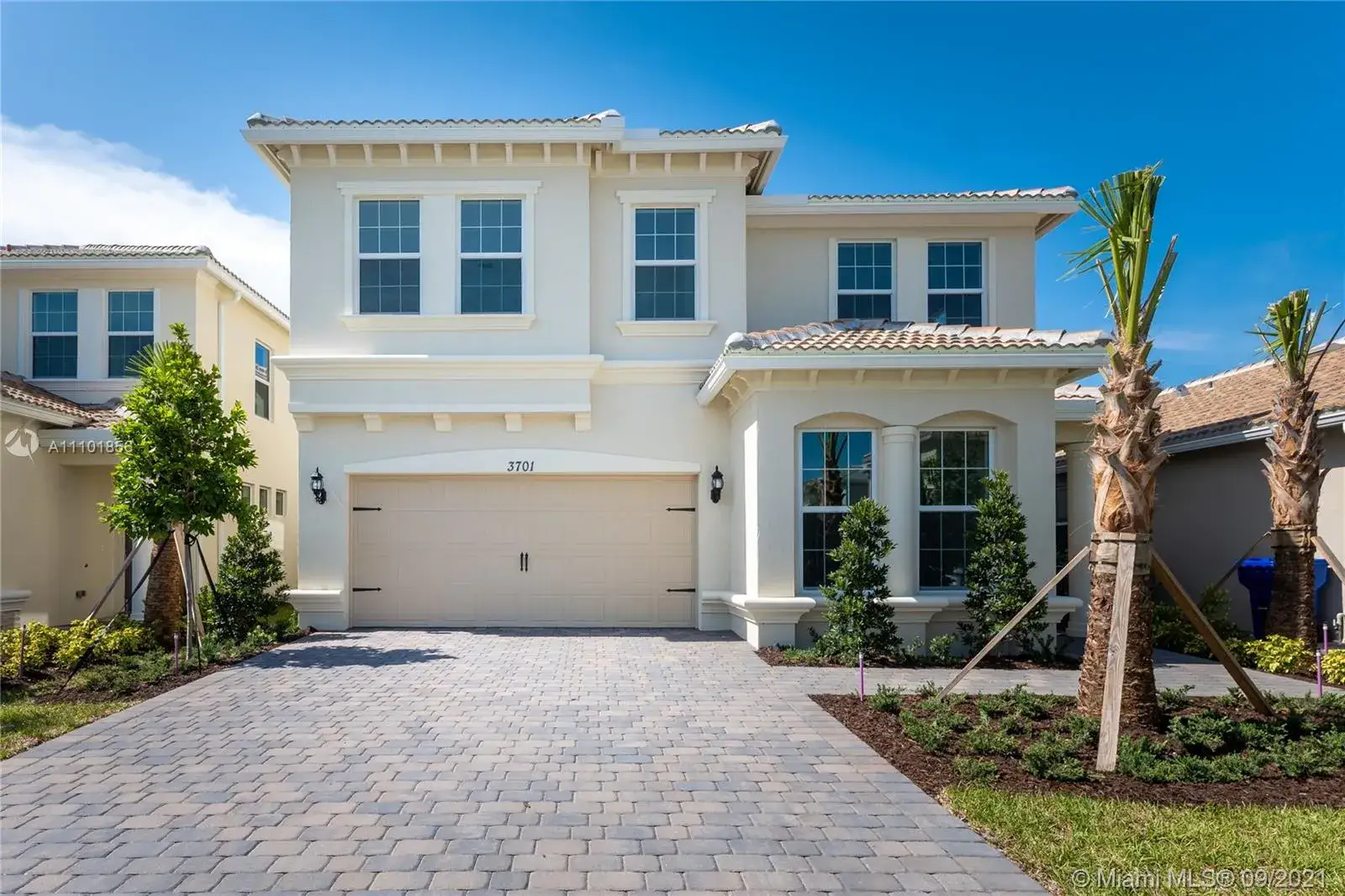5 bedroom 3 bath Residential Lease for rent at 3701 Greenway Dr # 3701, Hollywood FL 33021