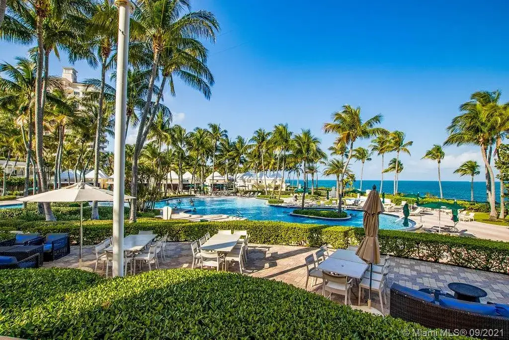 3 bedroom 3 bath Residential for sale at 765 Crandon Blvd # 206, Key Biscayne FL 33149