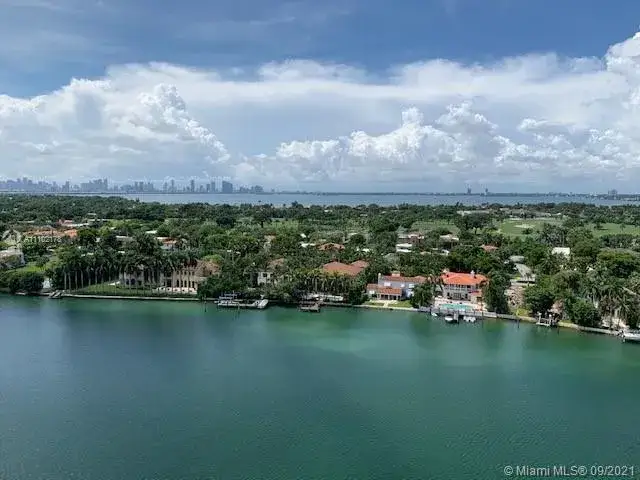 2 bedroom 2 bath Residential Lease for rent at 5600 Collins Ave # 16P, Miami Beach FL 33140