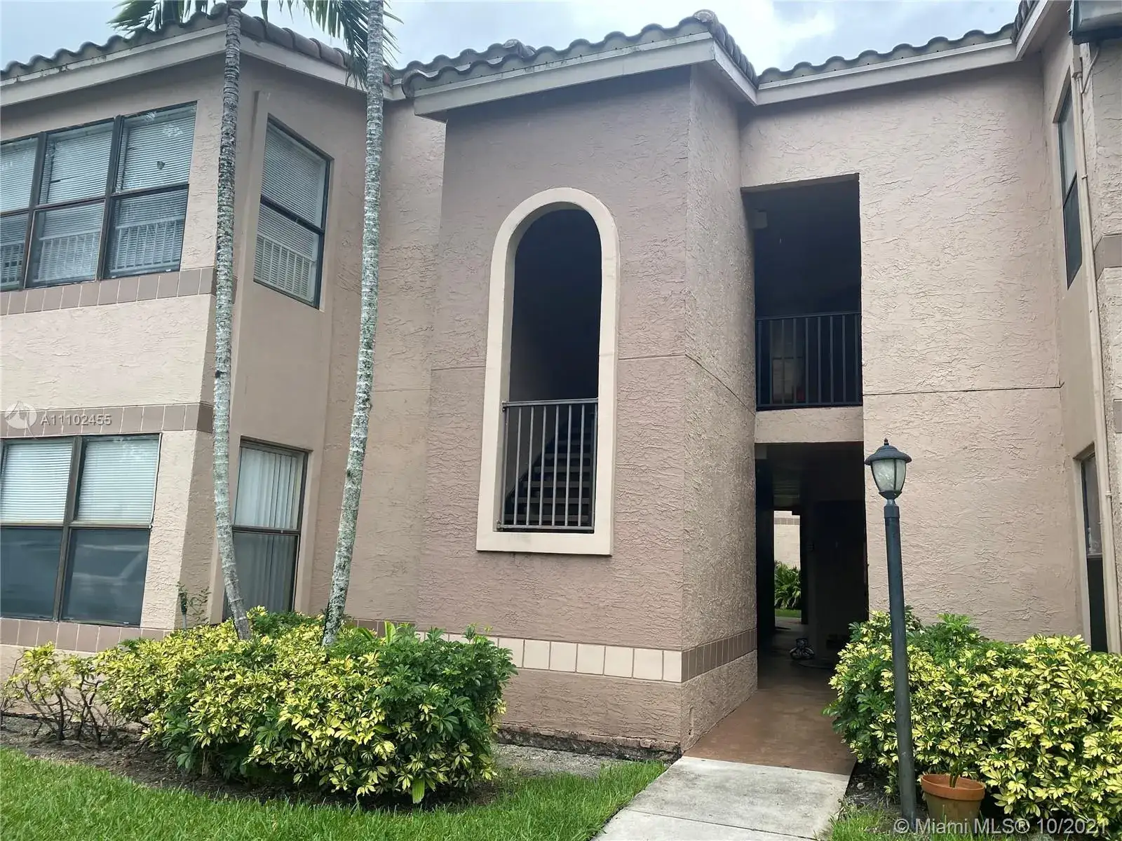 1 bedroom 1 bath Residential Lease for rent at 2946 S University Dr # 7110, Davie FL 33328