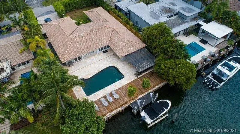 4 bedroom 3 bath Residential for sale at 1912 NE 119th Rd, North Miami FL 33181