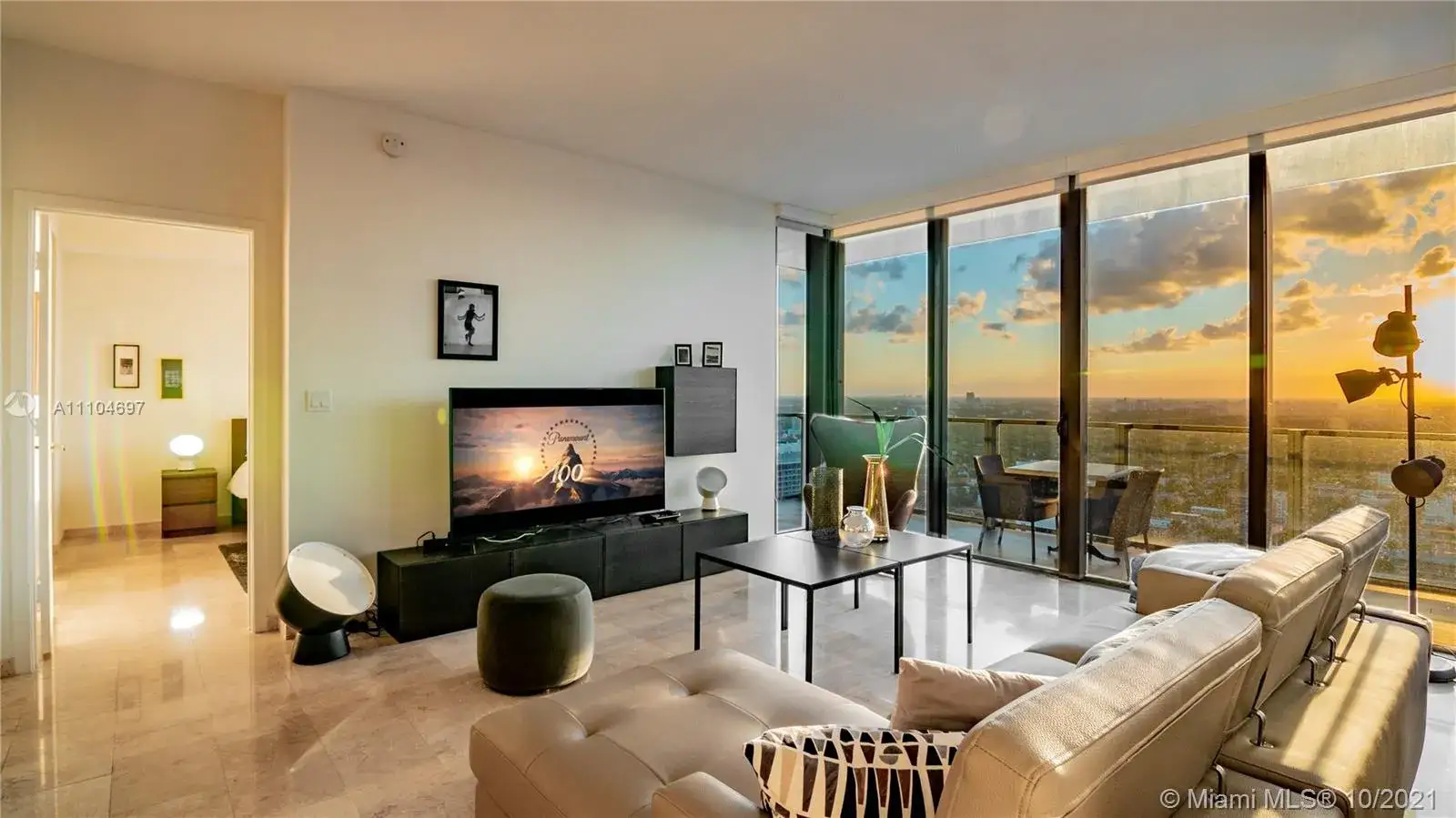 2 bedroom 2 bath Residential for sale at 88 SW 7th St # 3410, Miami FL 33130