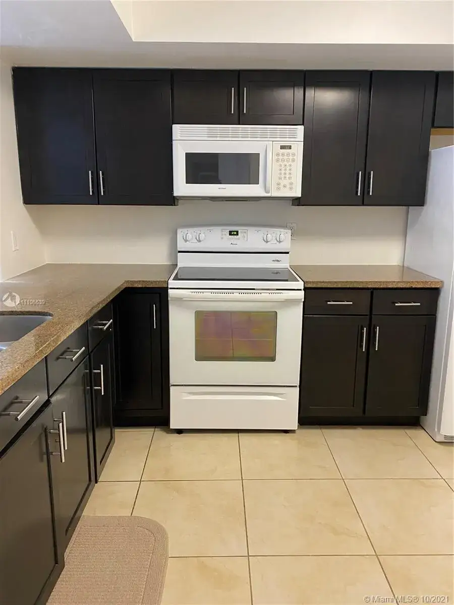 2 bedroom 2 bath Residential Lease for rent at 16141 Blatt Blvd # 402, Weston FL 33326