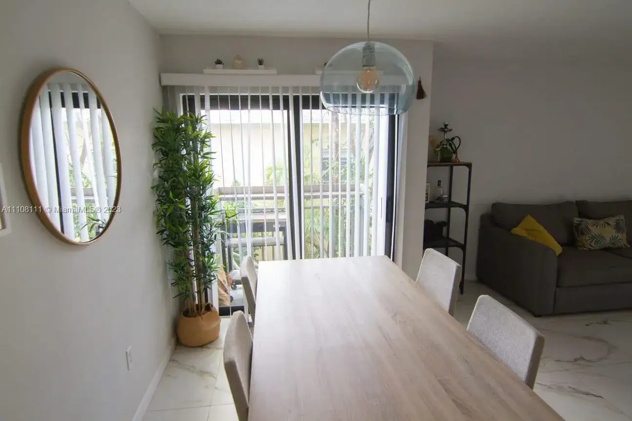 1 bedroom 1 bath Residential Lease for rent at 753 Michigan # 3A, Miami Beach FL 33139
