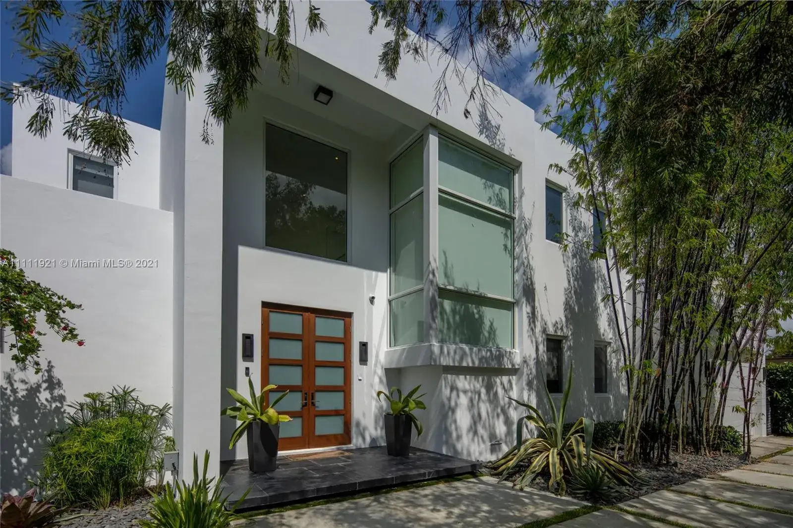 7 bedroom 7 bath Residential for sale at 7930 SW 52nd Ct, Miami FL 33143