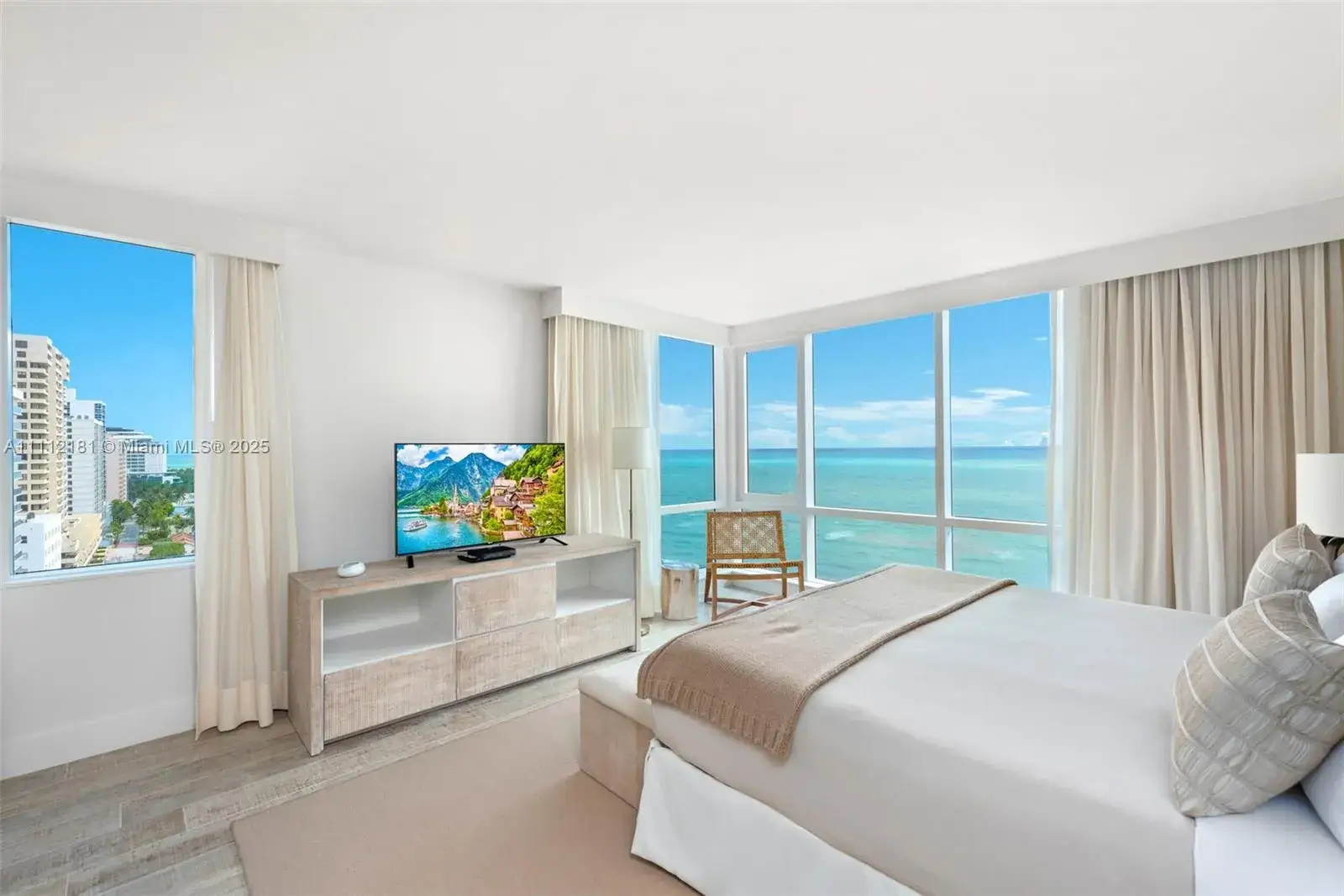 3 bedroom 3 bath Residential Lease for rent at 102 24th St # 1219, Miami Beach FL 33139